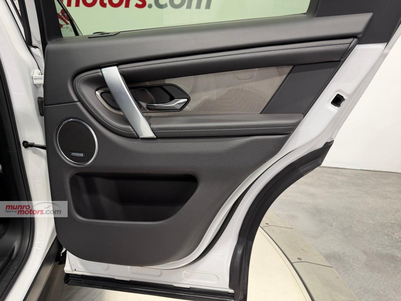 2024 Land Rover Discovery Sport Dynamic HSE 4WD Photo