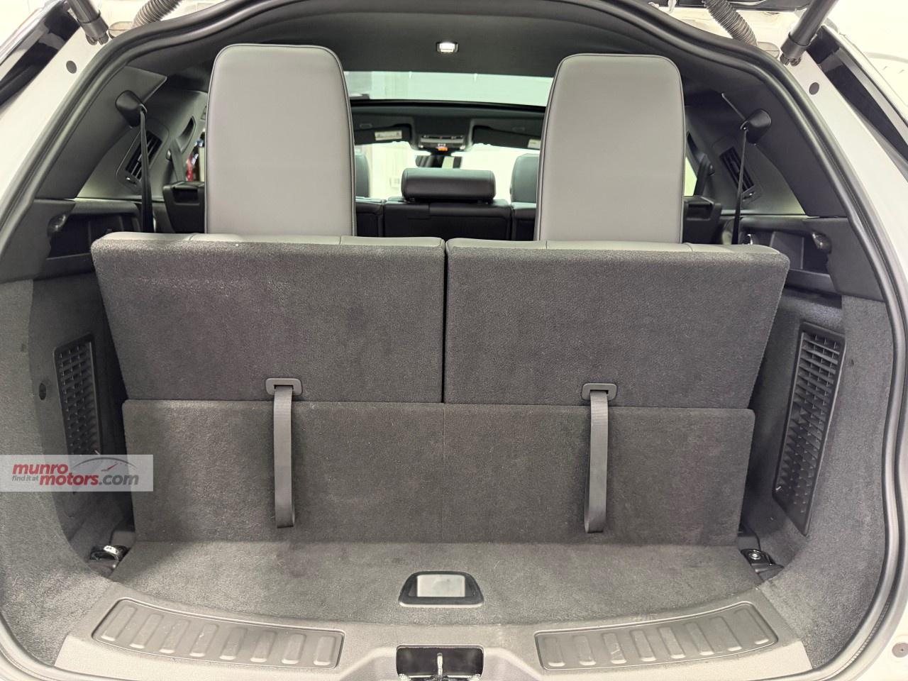2024 Land Rover Discovery Sport Dynamic HSE 4WD Photo