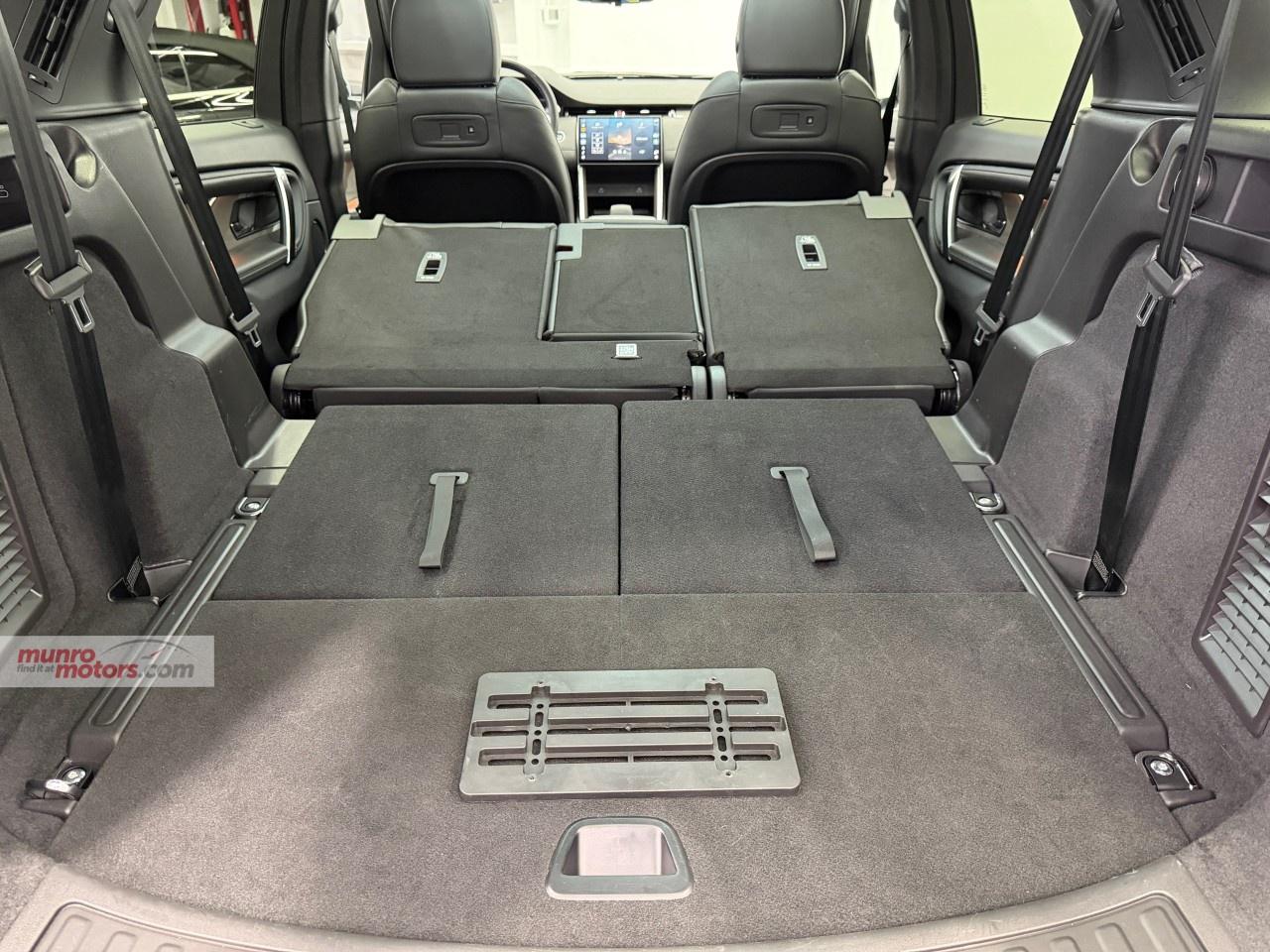 2024 Land Rover Discovery Sport Dynamic HSE 4WD Photo