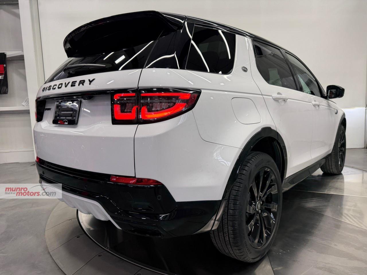 2024 Land Rover Discovery Sport Dynamic HSE 4WD Photo