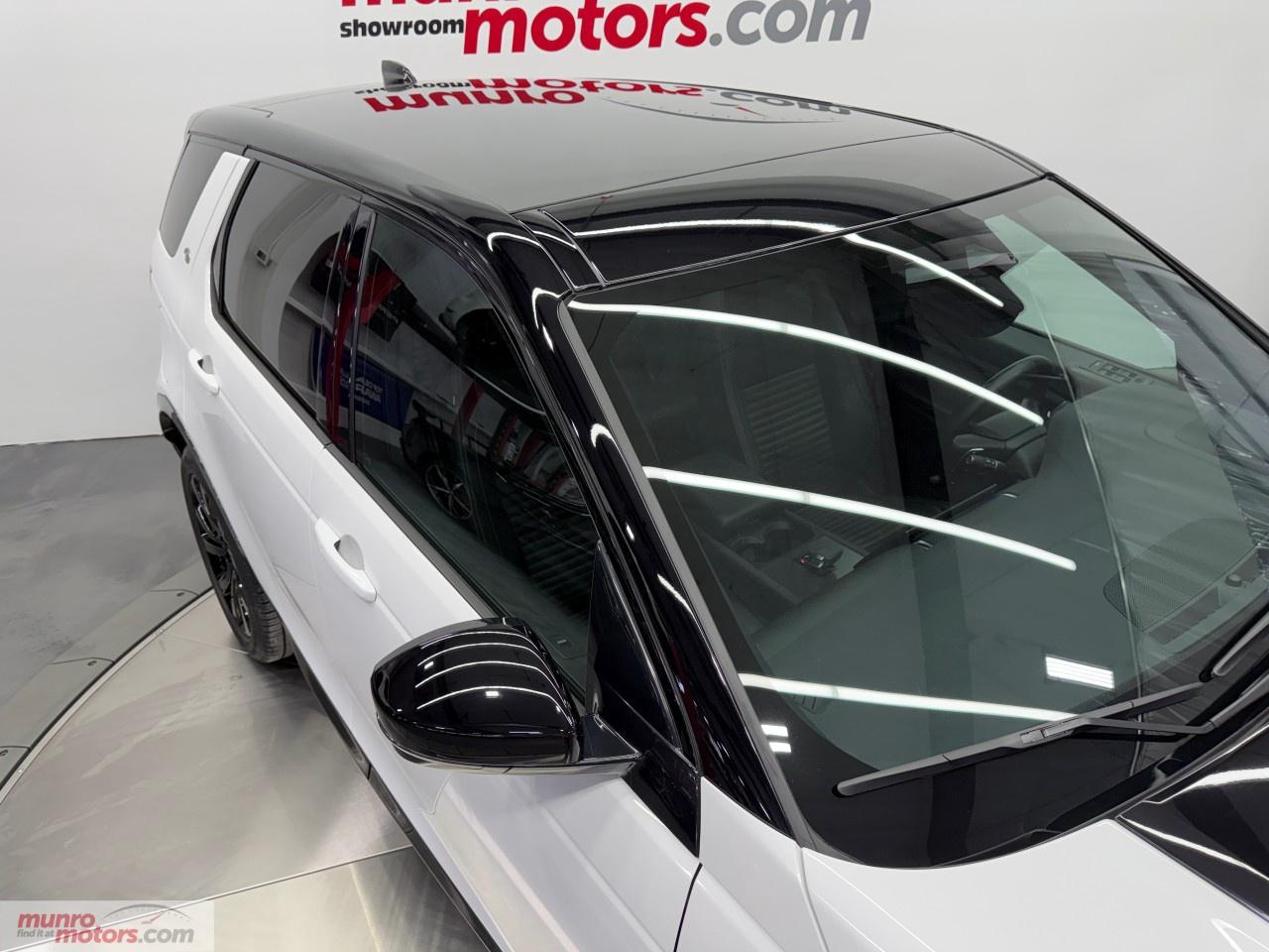 2024 Land Rover Discovery Sport Dynamic HSE 4WD Photo