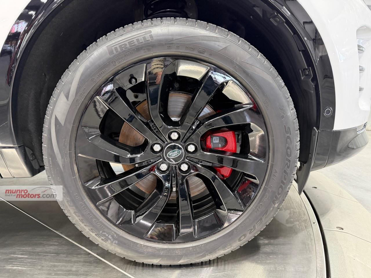 2024 Land Rover Discovery Sport Dynamic HSE 4WD Photo