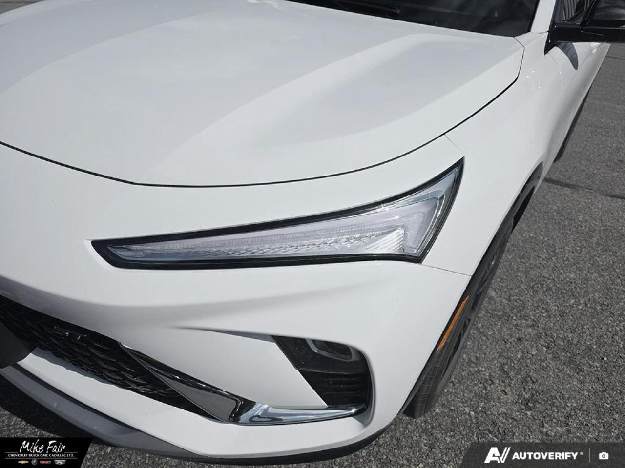 2025 Buick Envista Sport Touring Stability Control System, Engine Air Filter Monitor, Keyless Open, Remote Start Photo