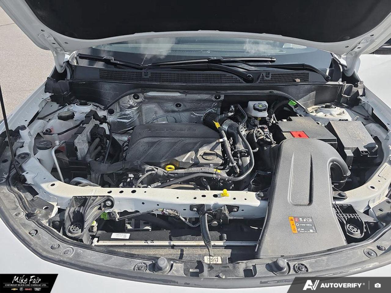 2025 Buick Envista Sport Touring Stability Control System, Engine Air Filter Monitor, Keyless Open, Remote Start Photo