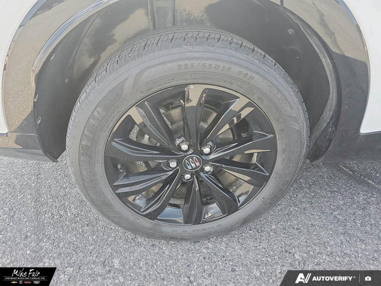 2025 Buick Envista Sport Touring Stability Control System, Engine Air Filter Monitor, Keyless Open, Remote Start Photo