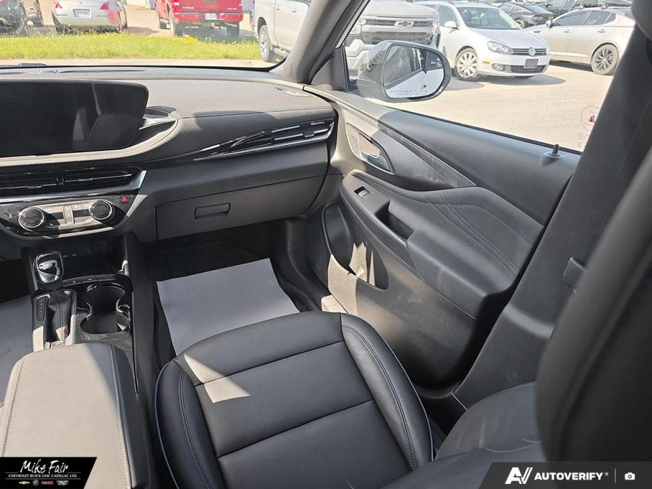 2025 Buick Envista Sport Touring Stability Control System, Engine Air Filter Monitor, Keyless Open, Remote Start Photo