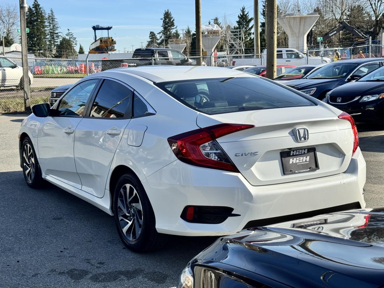 2017 Honda Civic FINANCING AVAILABLE Photo7