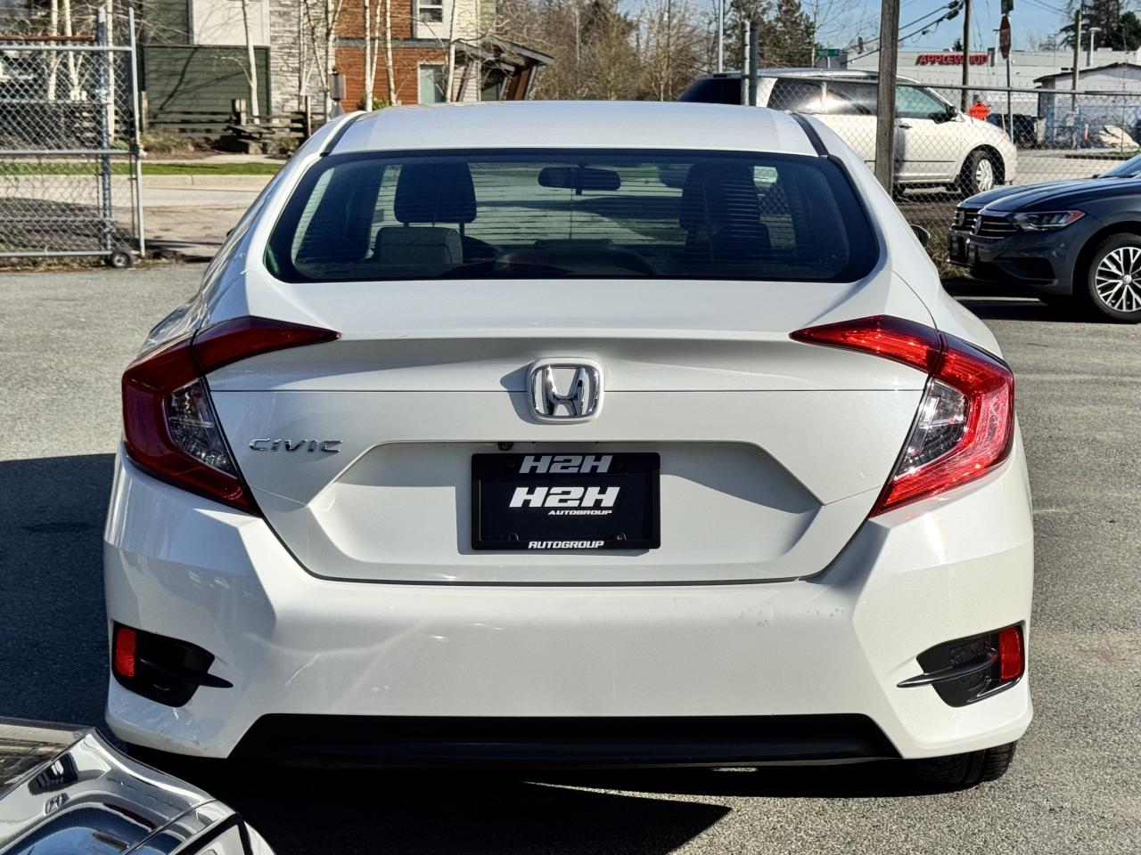 2017 Honda Civic FINANCING AVAILABLE Photo6