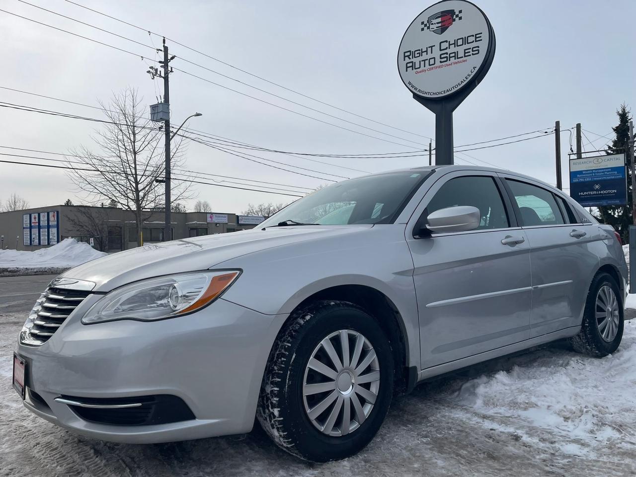 2012 Chrysler 200 LX Sedan FWD