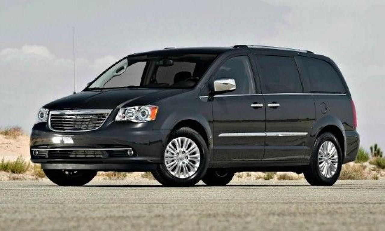 2014 Chrysler Town & Country LIMITED / REAR CAM / NAVI / LEATHER /PWR DOORS/ Photo0