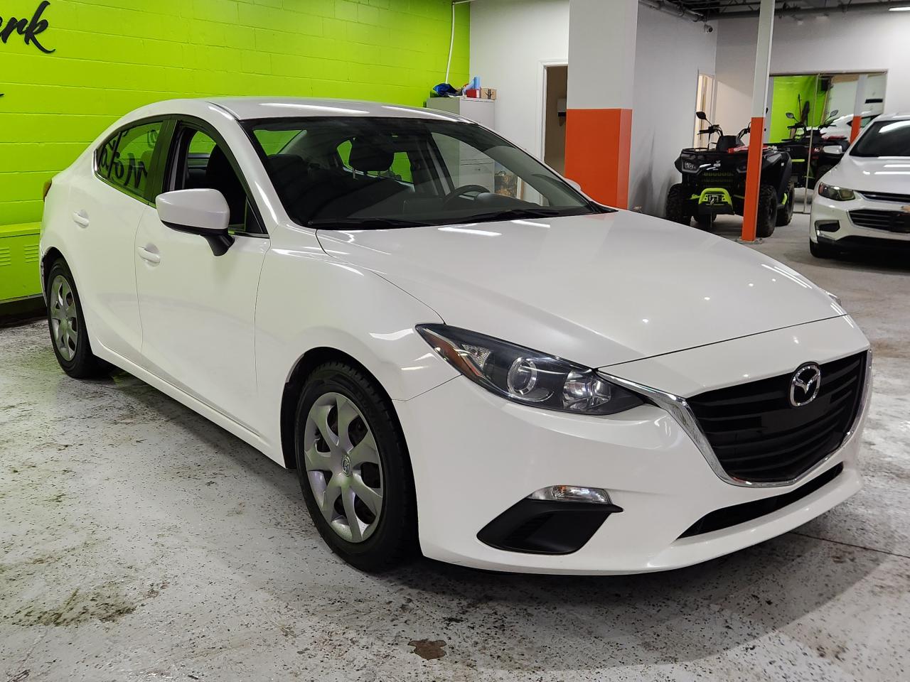 2014 Mazda MAZDA3 4dr Sdn GS-SKY No Accident Camera 2 SETS OF WHEELS Photo