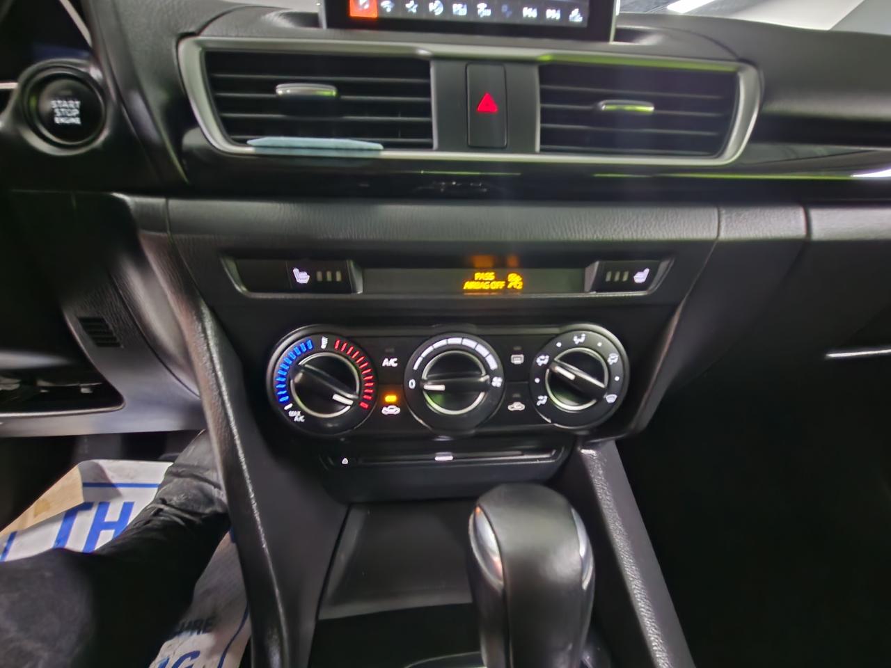 2014 Mazda MAZDA3 4dr Sdn GS-SKY No Accident Camera 2 SETS OF WHEELS Photo