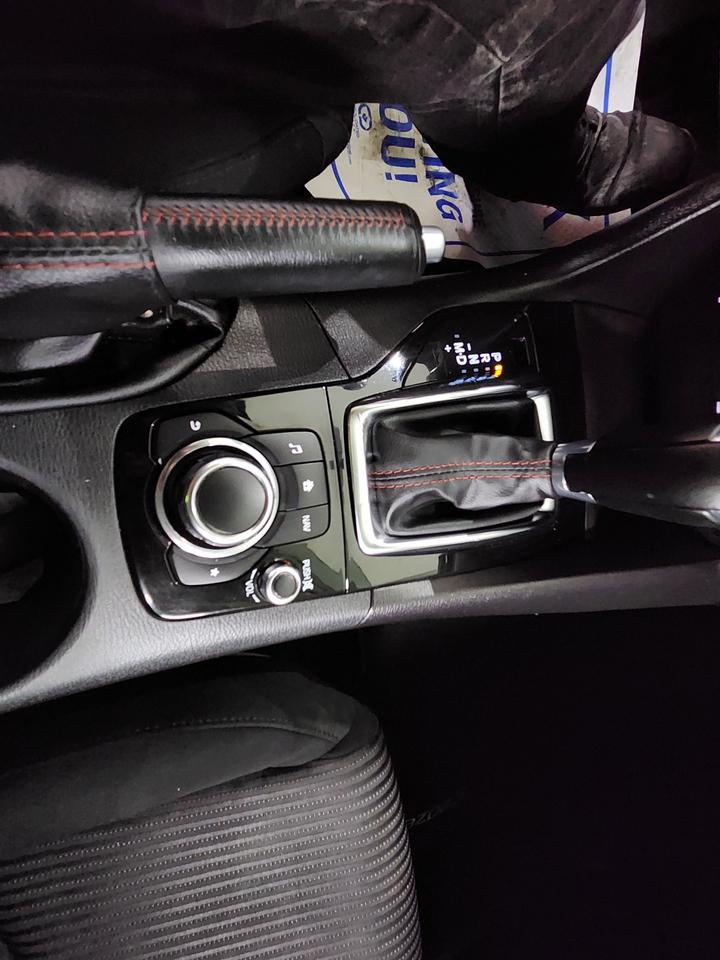 2014 Mazda MAZDA3 4dr Sdn GS-SKY No Accident Camera 2 SETS OF WHEELS Photo