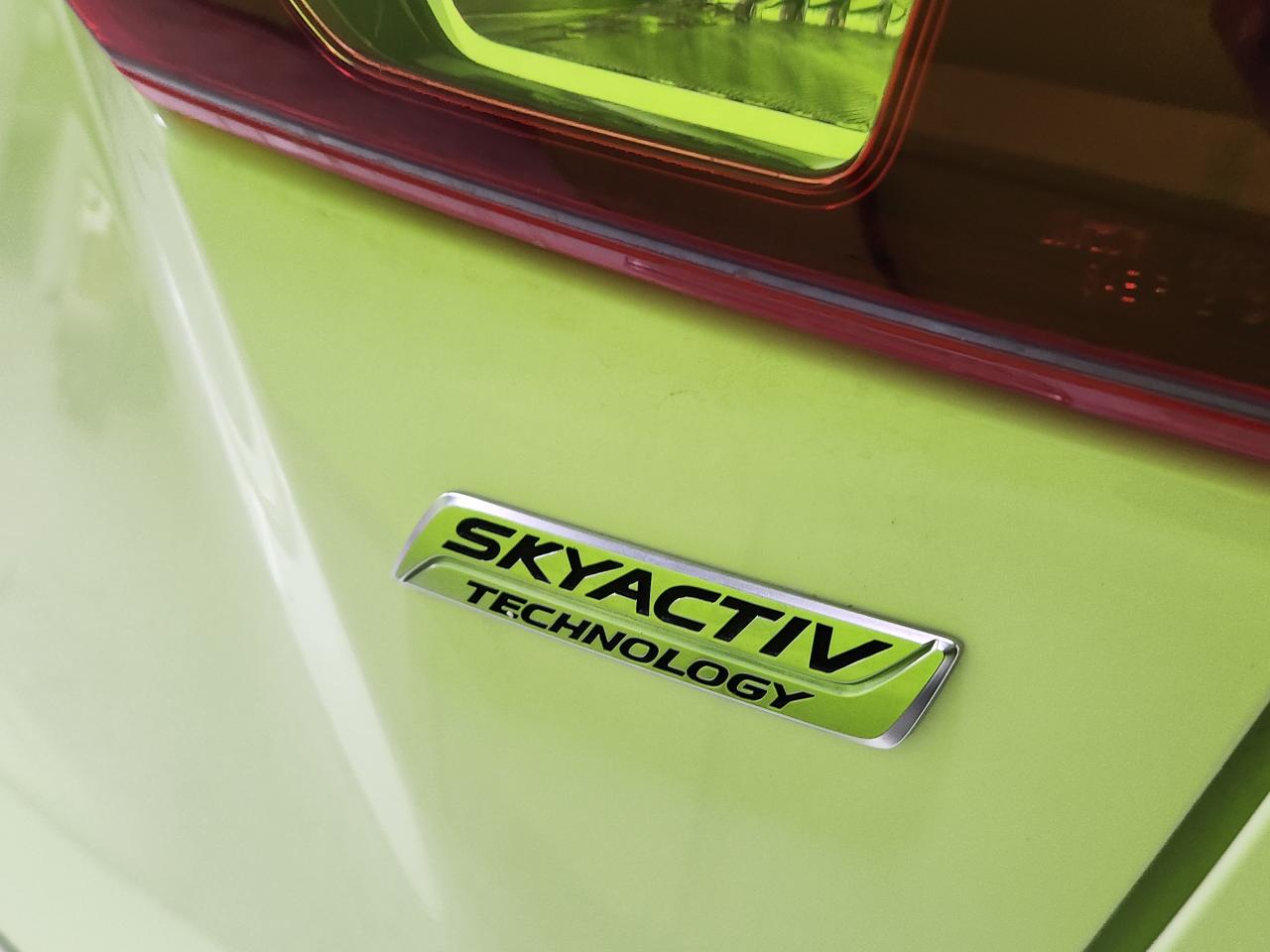 2014 Mazda MAZDA3 4dr Sdn GS-SKY No Accident Camera 2 SETS OF WHEELS Photo