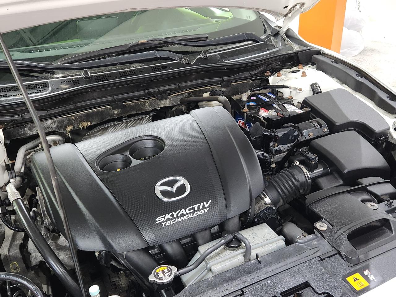 2014 Mazda MAZDA3 4dr Sdn GS-SKY No Accident Camera 2 SETS OF WHEELS Photo