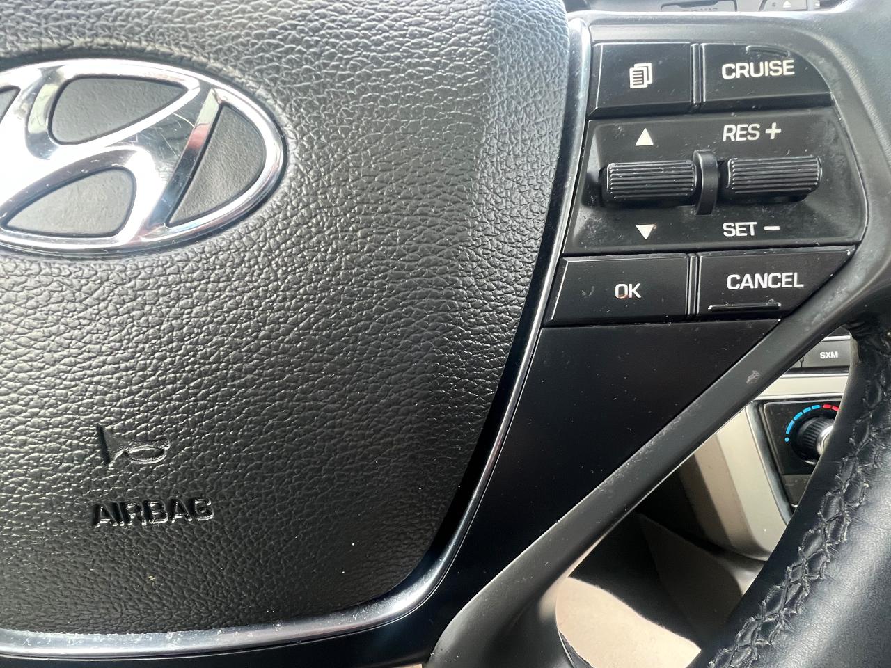 2015 Hyundai Sonata LEATHER-NAV-BACK CAM-HEATED SEATS & MORE Photo