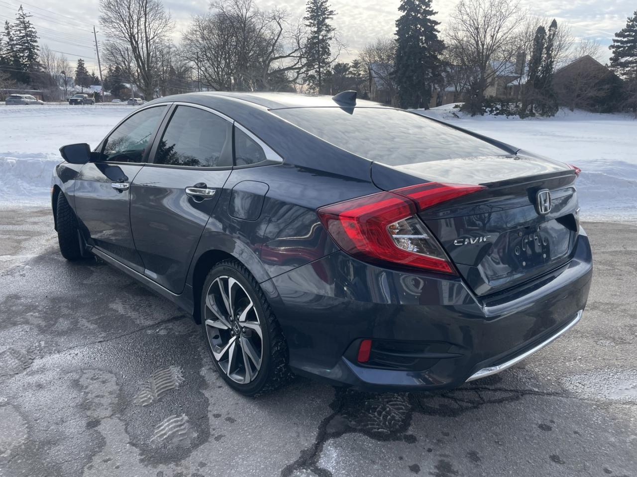 2021 Honda Civic Touring Sedan CVT *sunrf/Nav/lthr Photo3