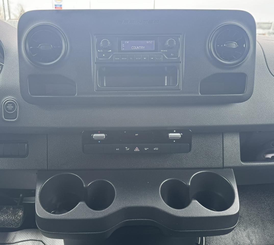 2025 Mercedes-Benz Sprinter HR 170" Photo