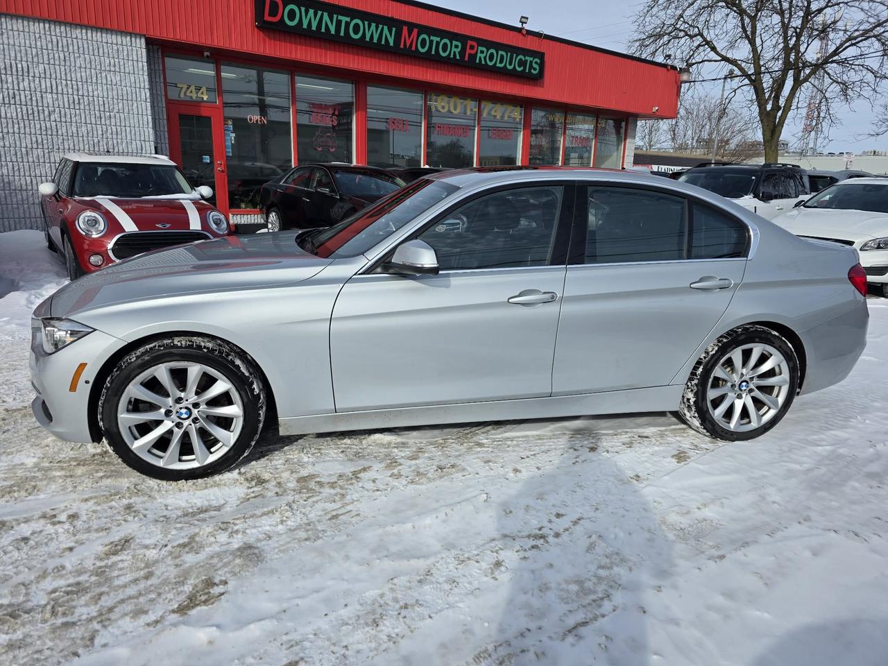 2017 BMW 3 Series 330i xDrive Photo2