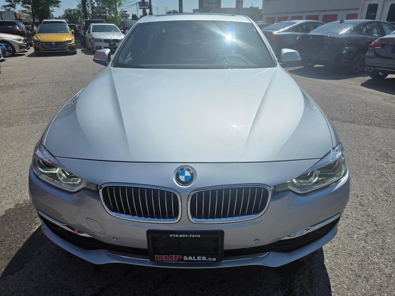 2017 BMW 3 Series 330i xDrive Photo