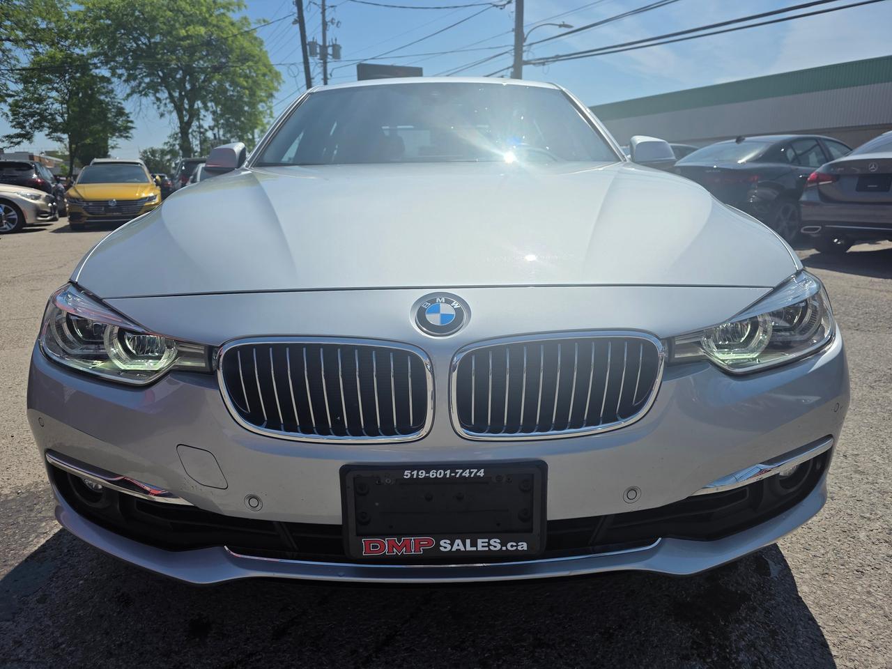 2017 BMW 3 Series 330i xDrive Photo