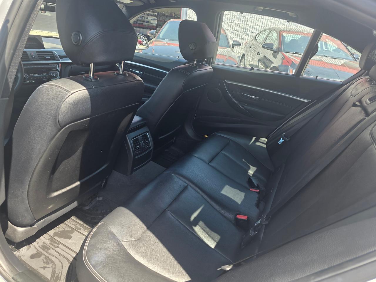 2017 BMW 3 Series 330i xDrive Photo