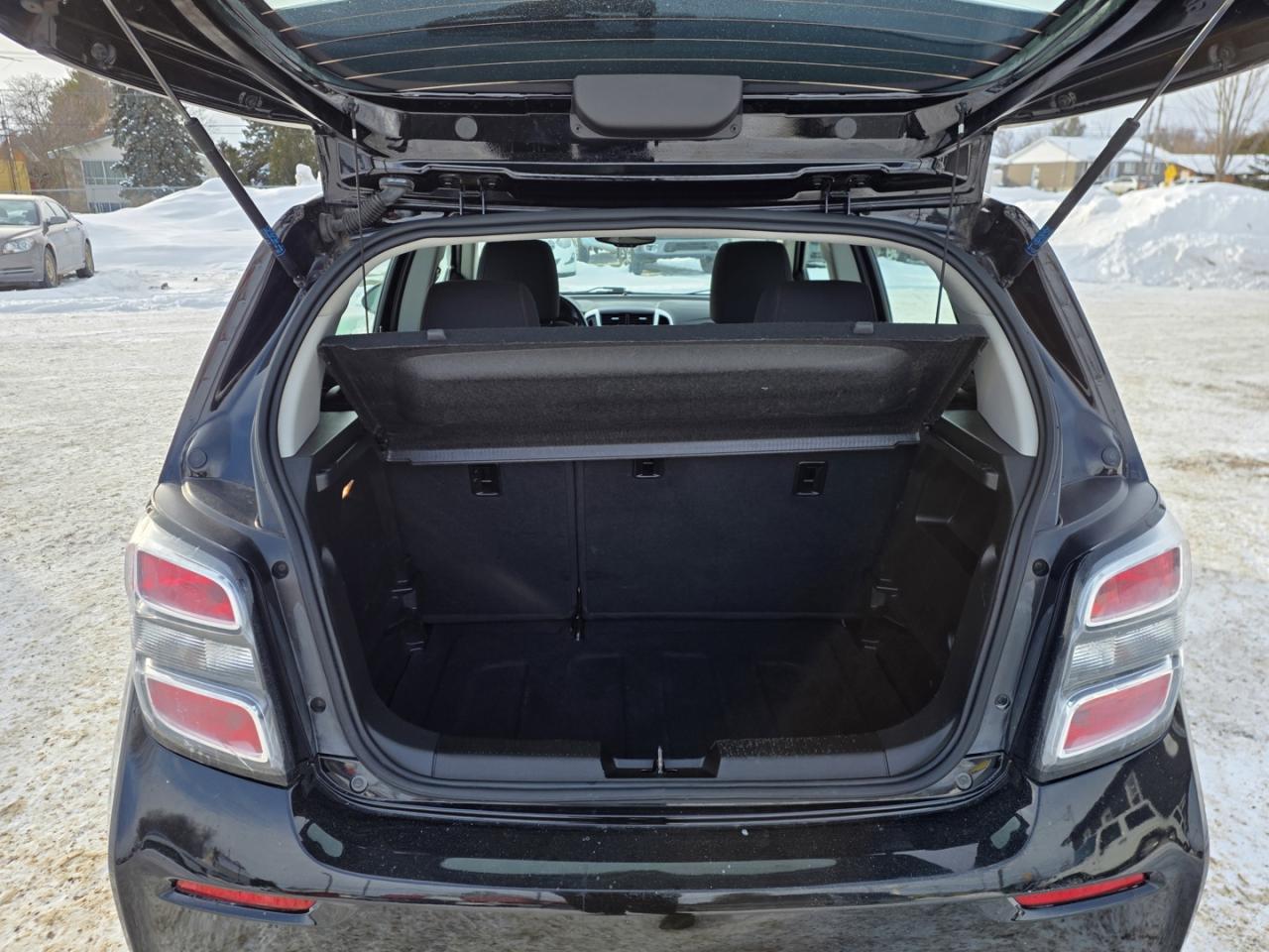 2017 Chevrolet Sonic LT Hatchback RS Photo