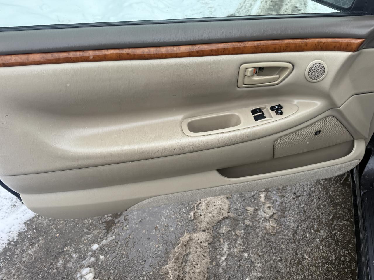 2003 Toyota Camry Solara SLE Photo