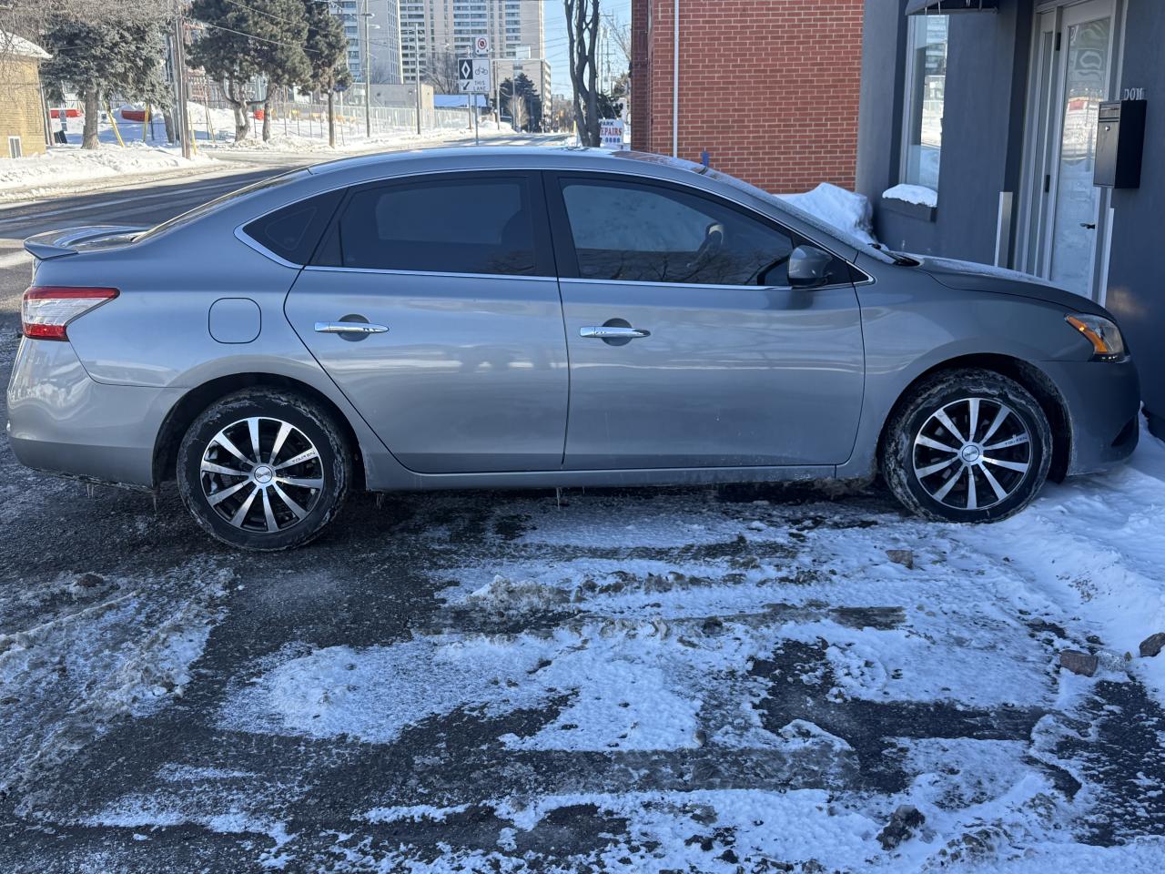 2013 Nissan Sentra S Photo3