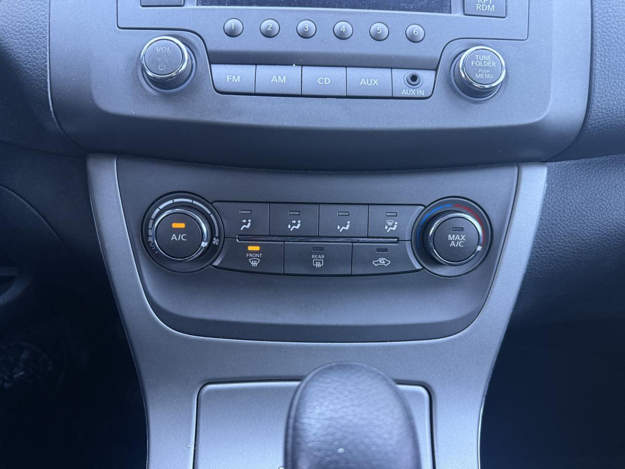 2013 Nissan Sentra S Photo