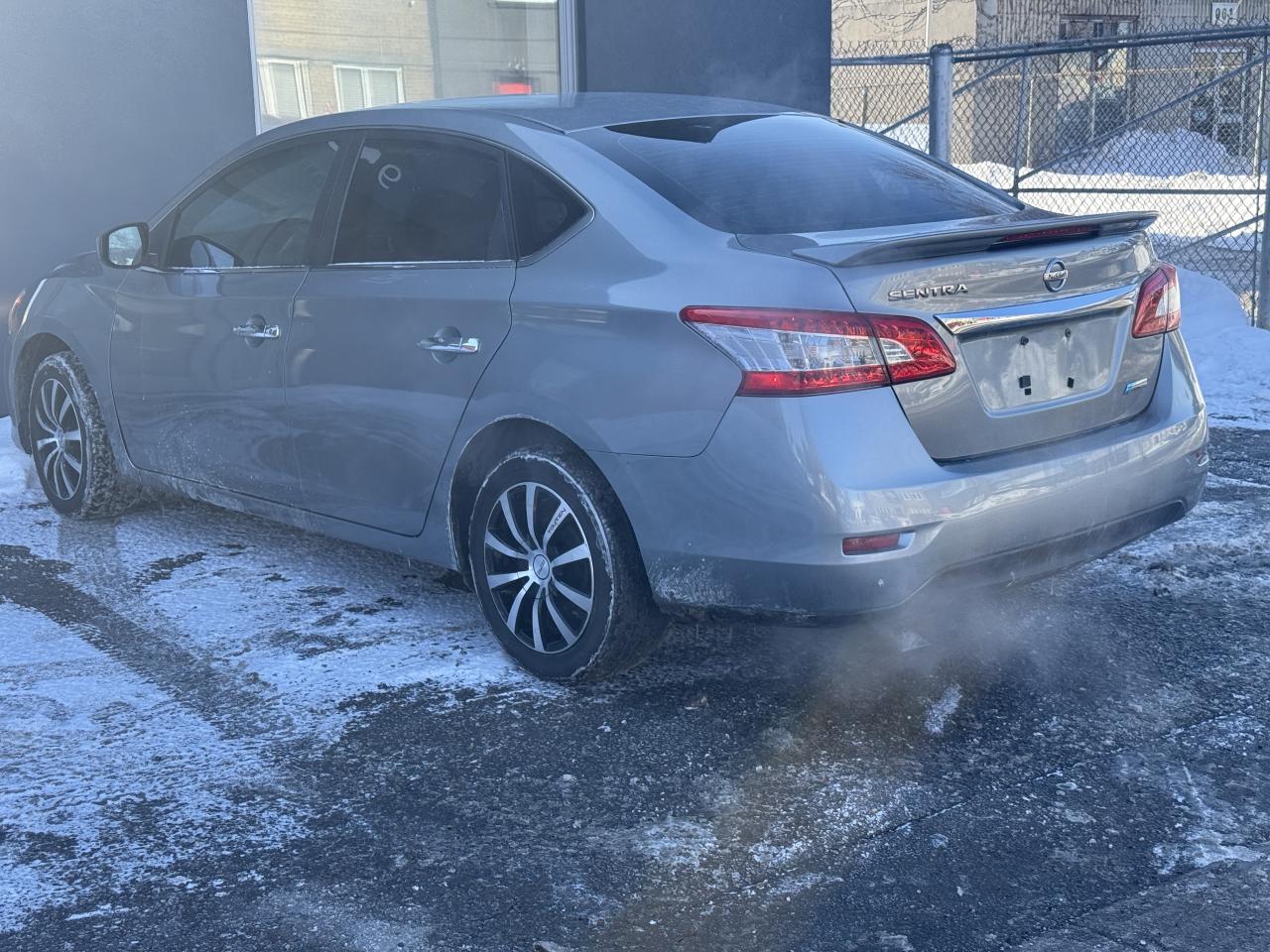 2013 Nissan Sentra S Photo