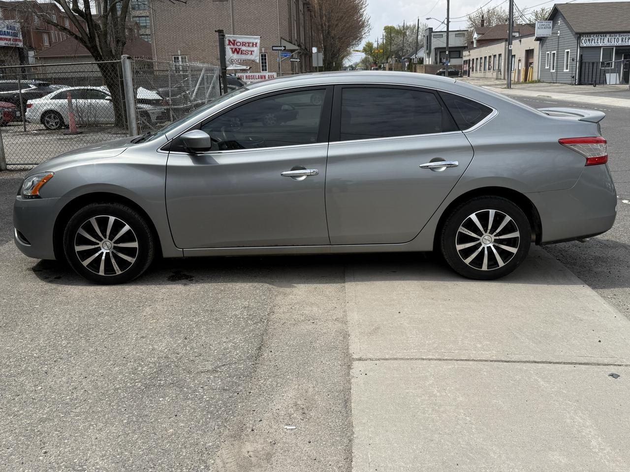 2013 Nissan Sentra 4DR SDN CVT SV Photo
