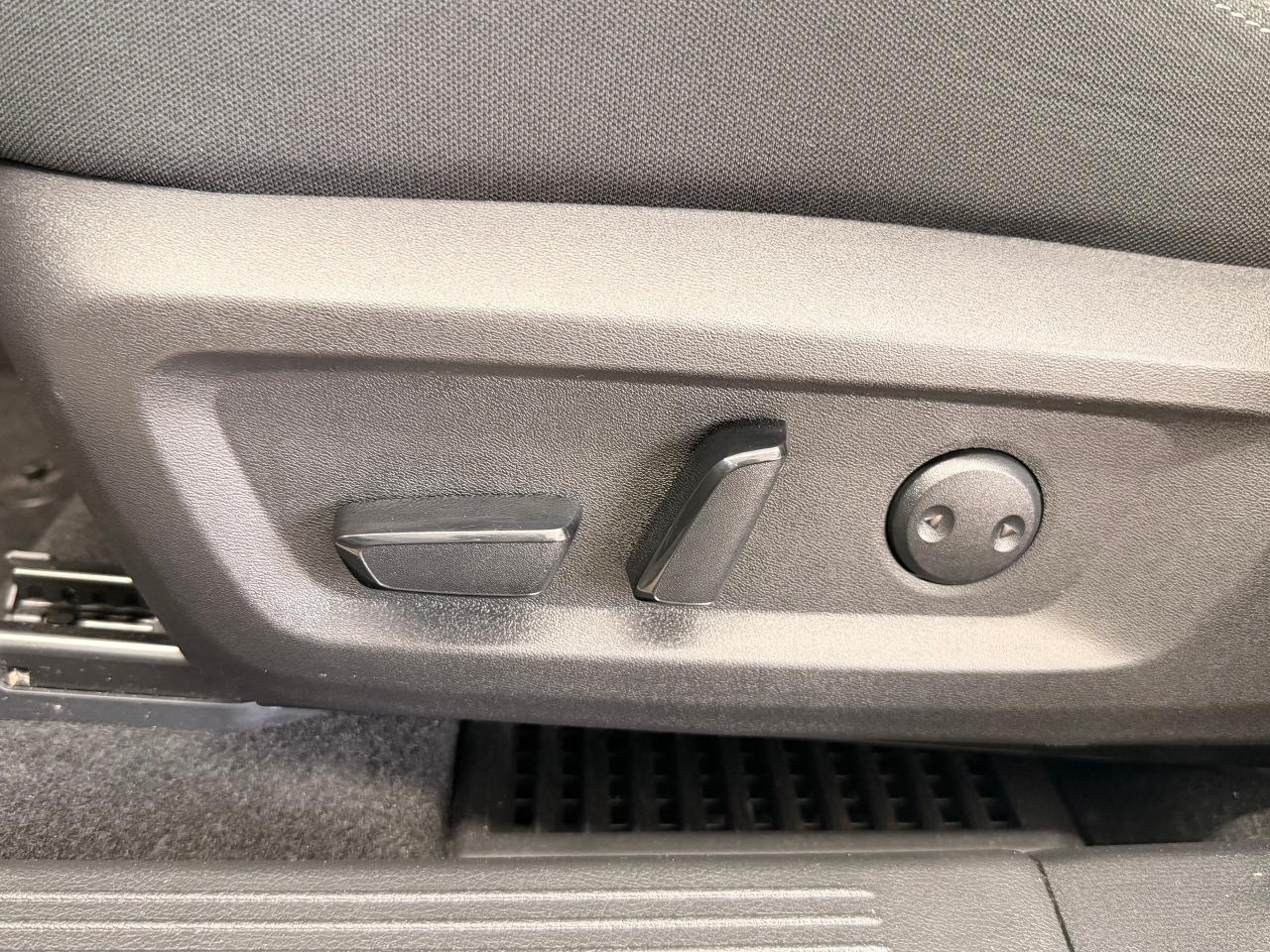 2023 Nissan Rogue SV Moonroof+ONE OWNER+CLEAN CARFAX Photo45