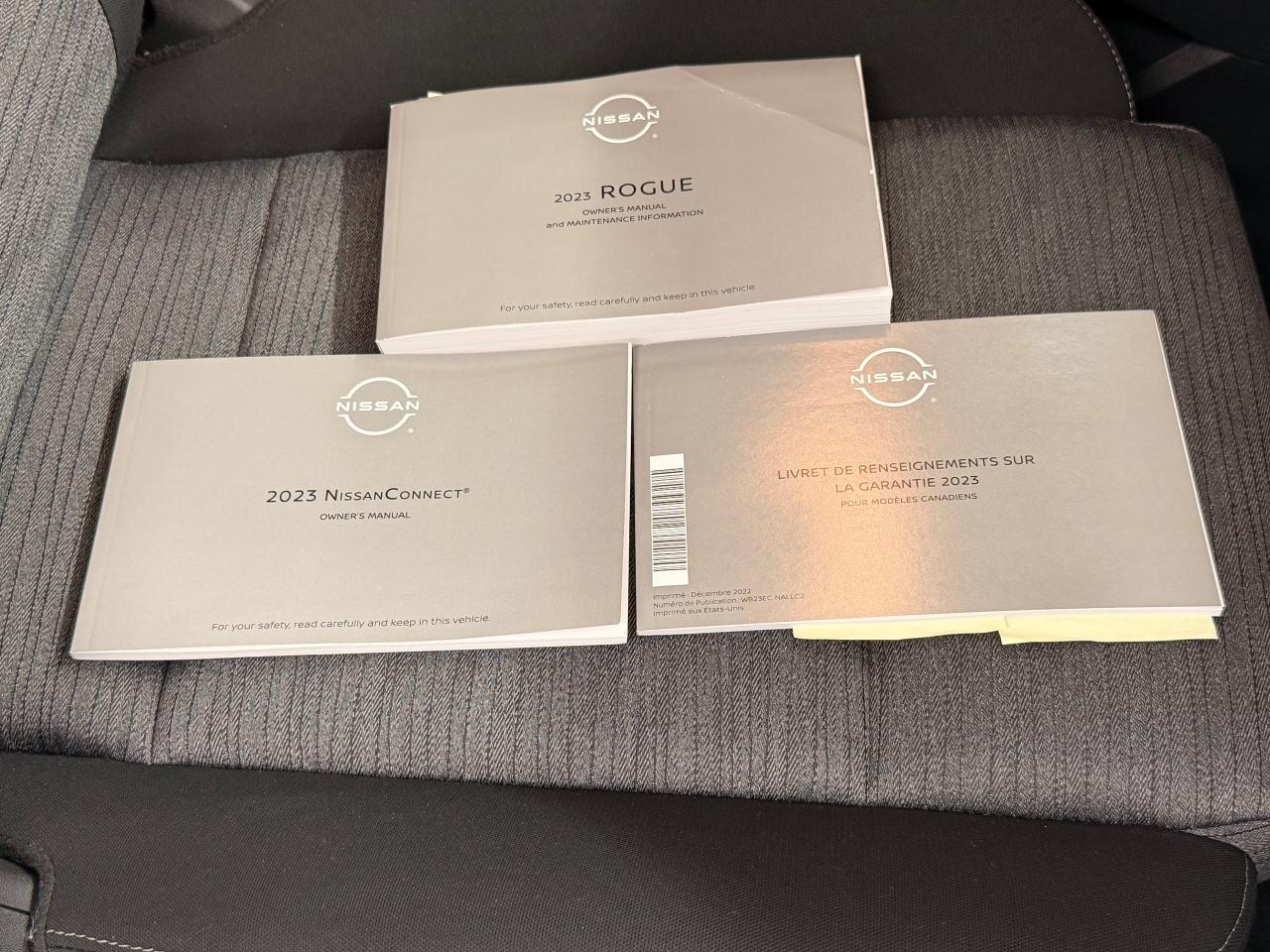 2023 Nissan Rogue SV Moonroof+ONE OWNER+CLEAN CARFAX Photo30