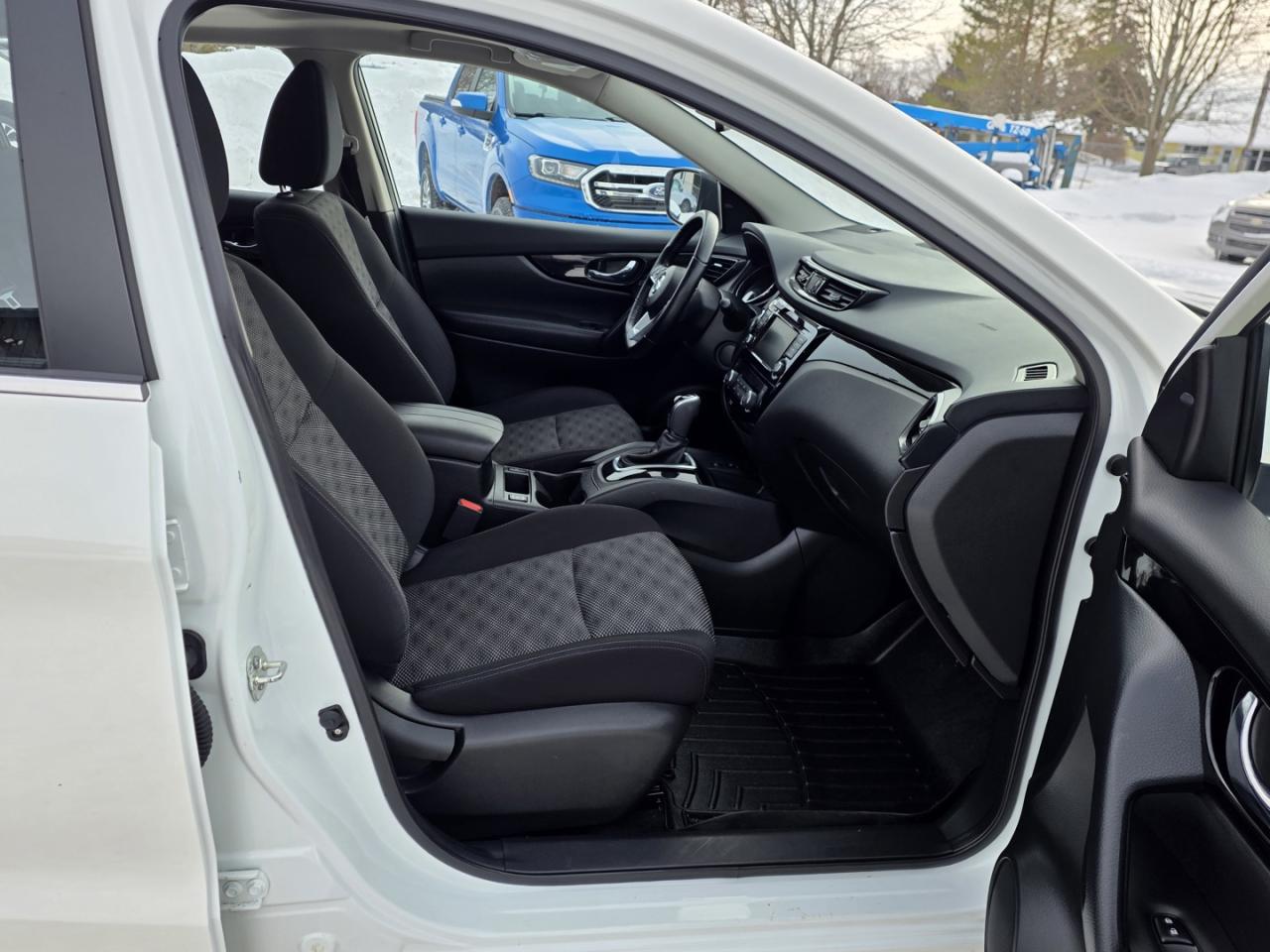 2023 Nissan QUASHQAI SV AWD Photo