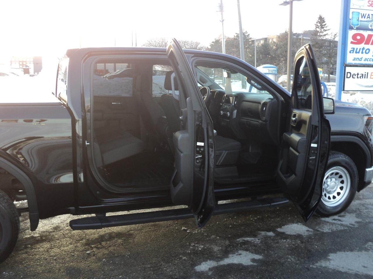 2024 GMC Sierra 1500 Pro CrewCab 4WD 2.7L4cylGas 5'10"Box BackUpCam Photo