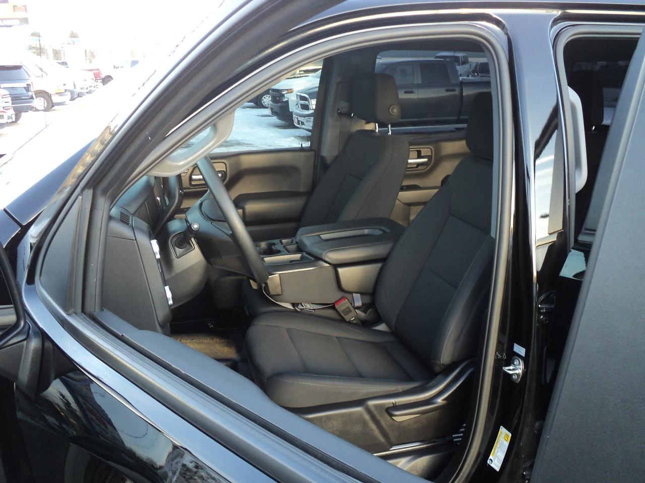 2024 GMC Sierra 1500 Pro CrewCab 4WD 2.7L4cylGas 5'10"Box BackUpCam Photo