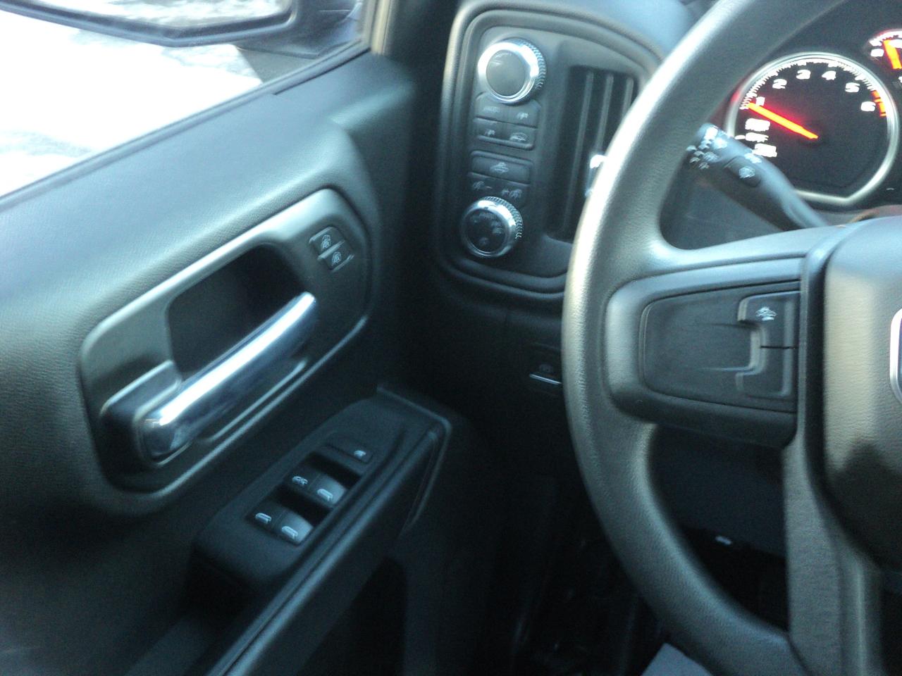 2024 GMC Sierra 1500 Pro CrewCab 4WD 2.7L4cylGas 5'10"Box BackUpCam Photo