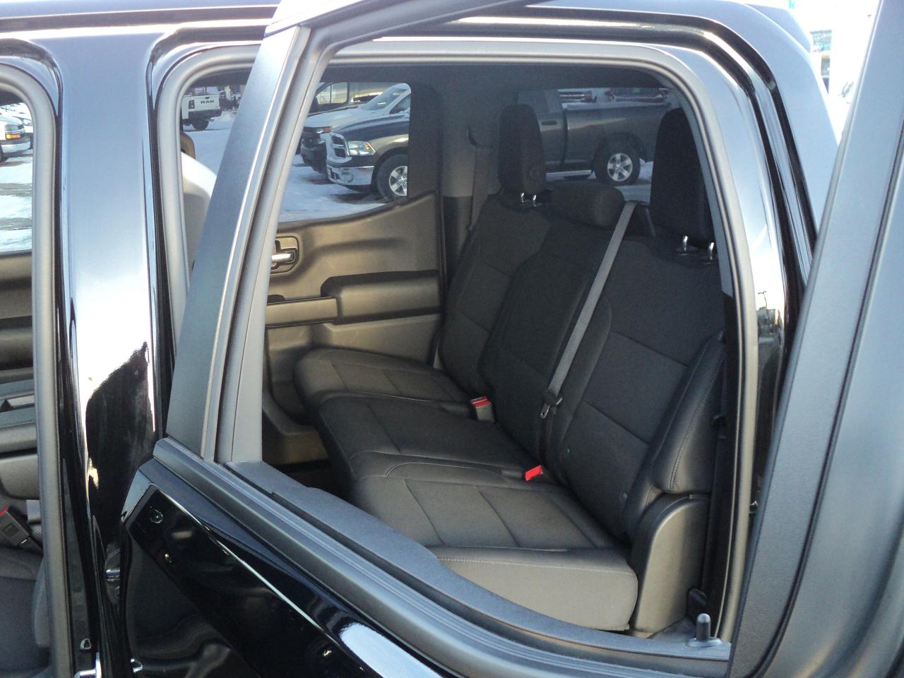 2024 GMC Sierra 1500 Pro CrewCab 4WD 2.7L4cylGas 5'10"Box BackUpCam Photo