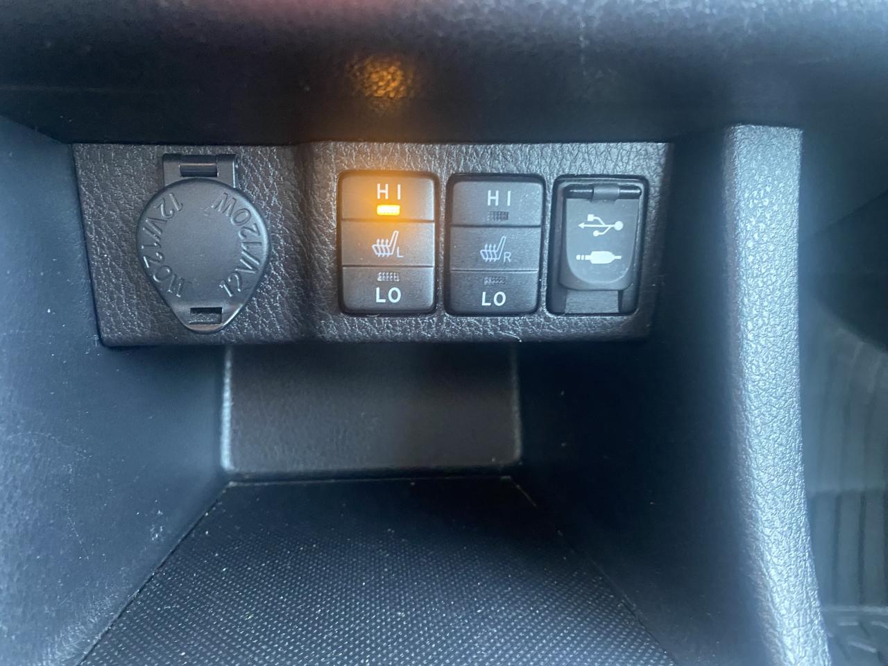 2018 Toyota Corolla LE Photo