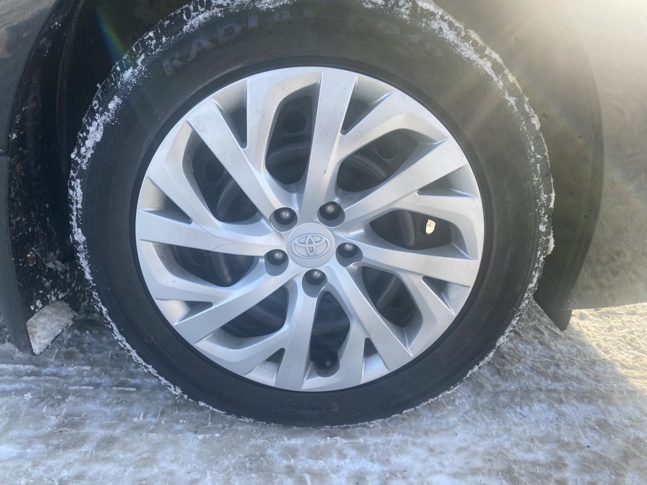 2018 Toyota Corolla LE Photo