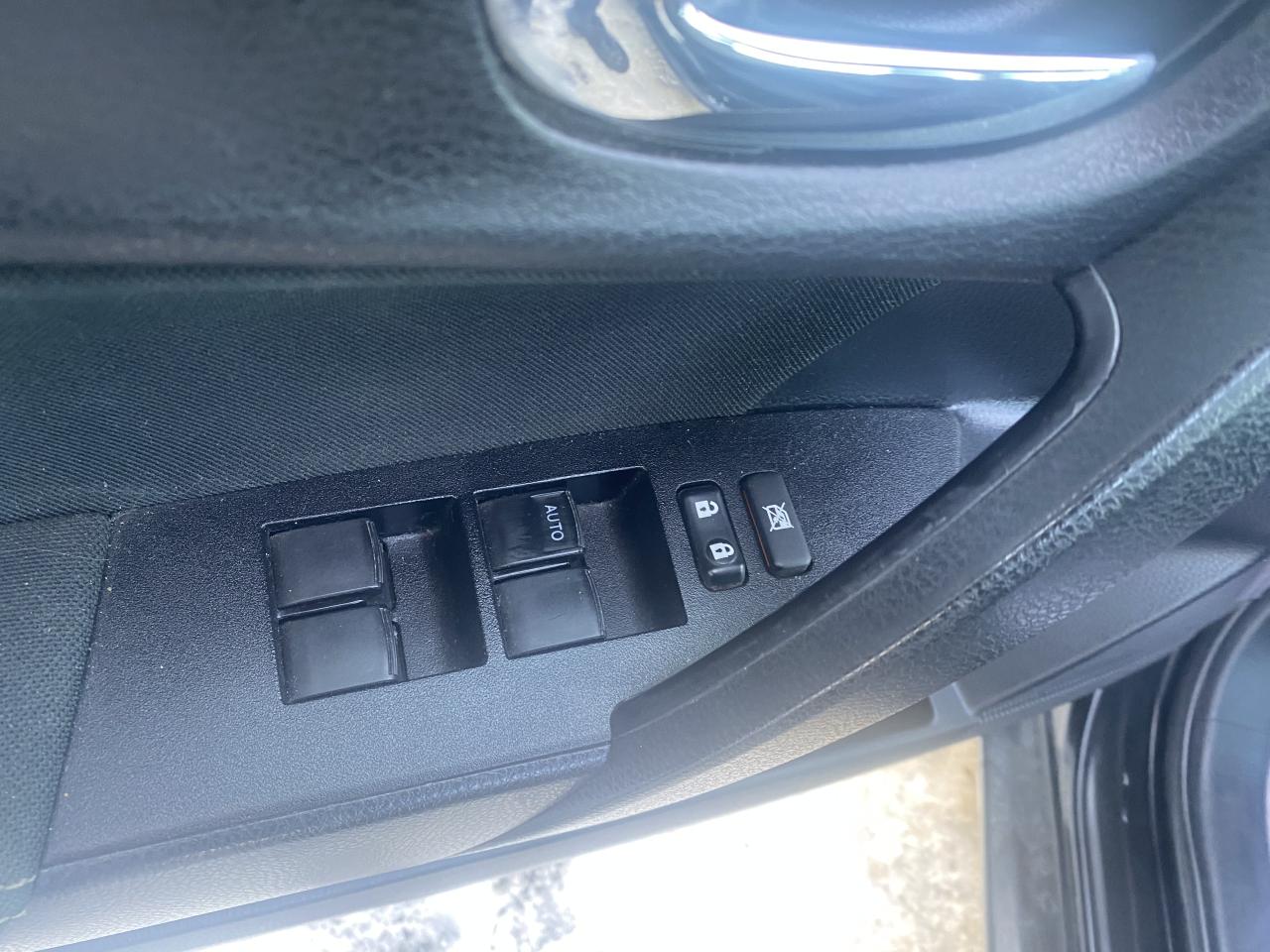 2018 Toyota Corolla LE Photo