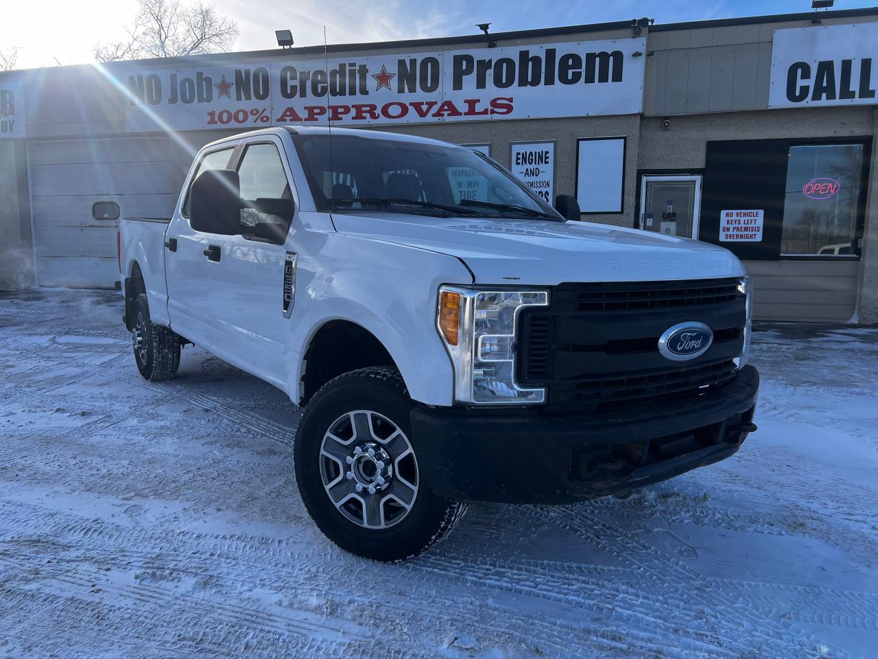 2017 Ford Super Duty F-350 SRW XL Crew Cab - Photo #1