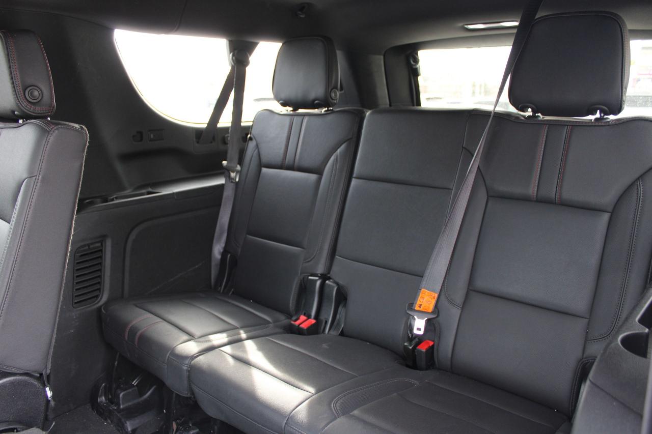 2024 Chevrolet Suburban RST Photo