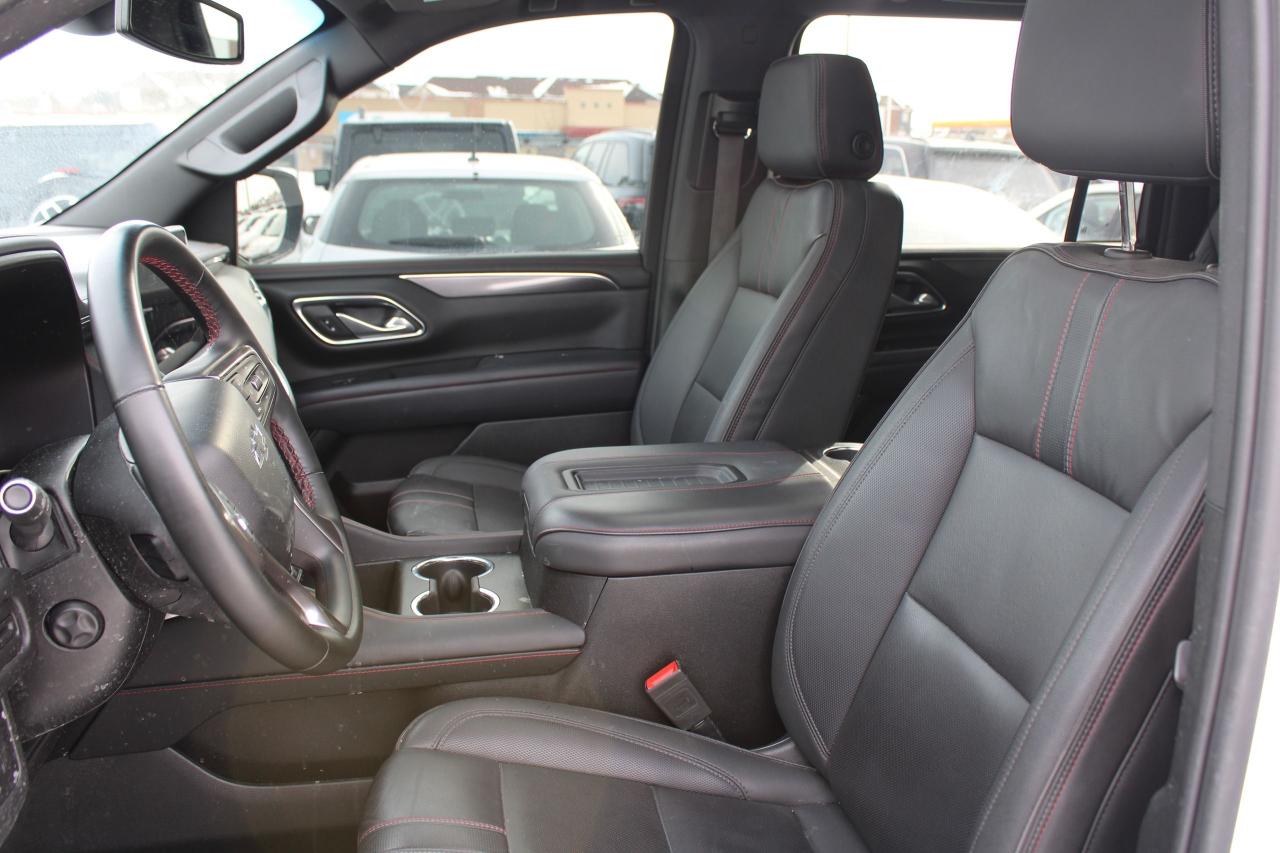 2024 Chevrolet Suburban RST Photo