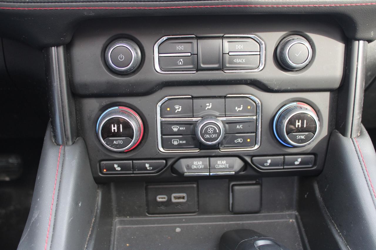 2024 Chevrolet Suburban RST Photo