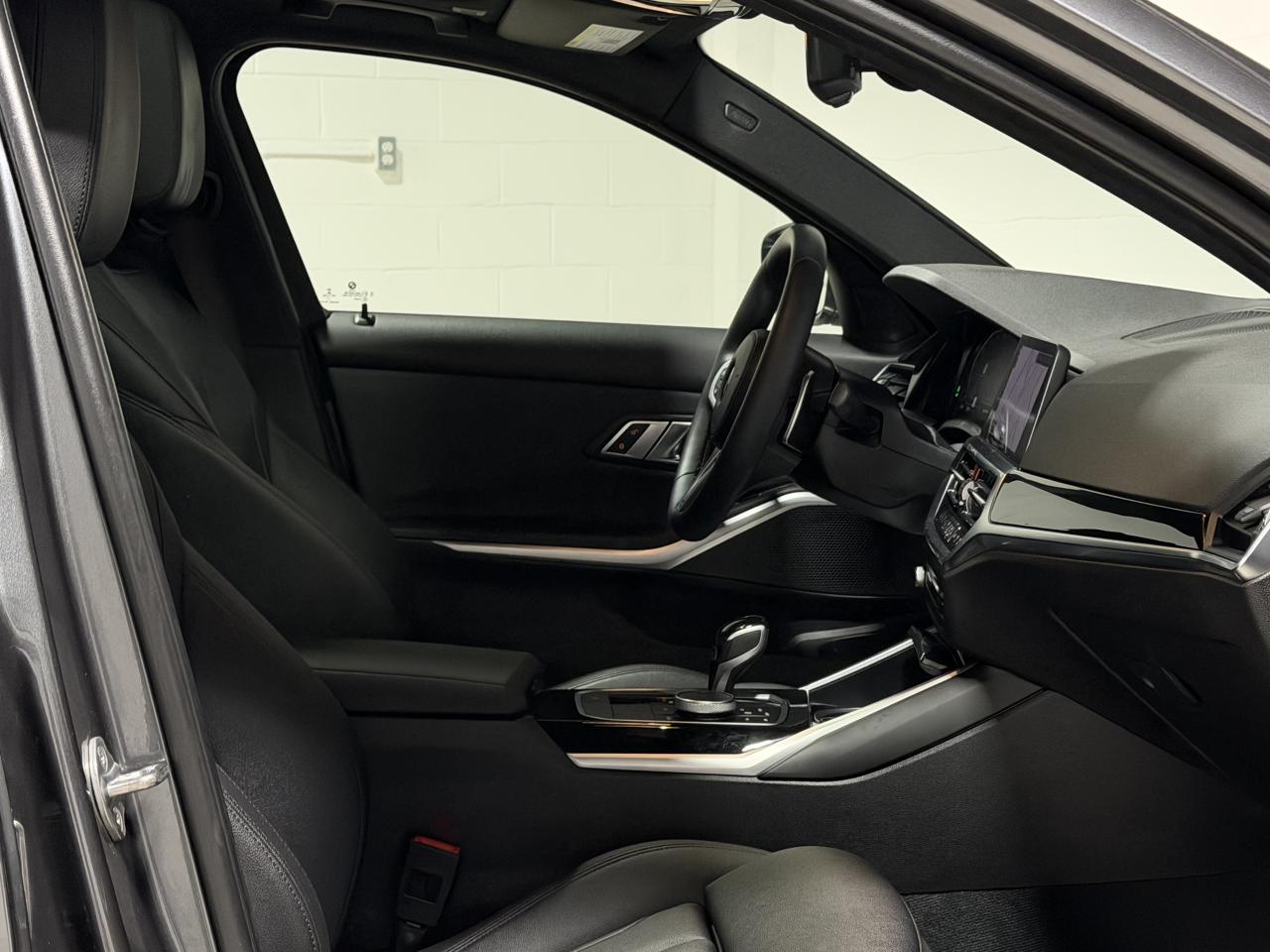 2020 BMW 3 Series 330i xDrive NAVI|SUNROOF|BACKUP Photo