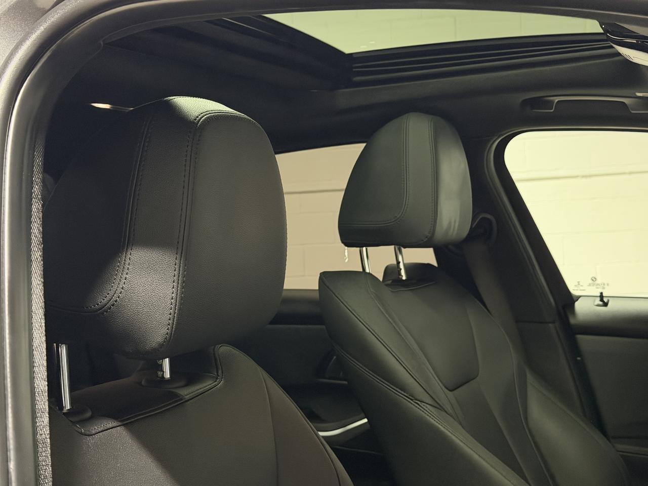 2020 BMW 3 Series 330i xDrive NAVI|SUNROOF|BACKUP Photo