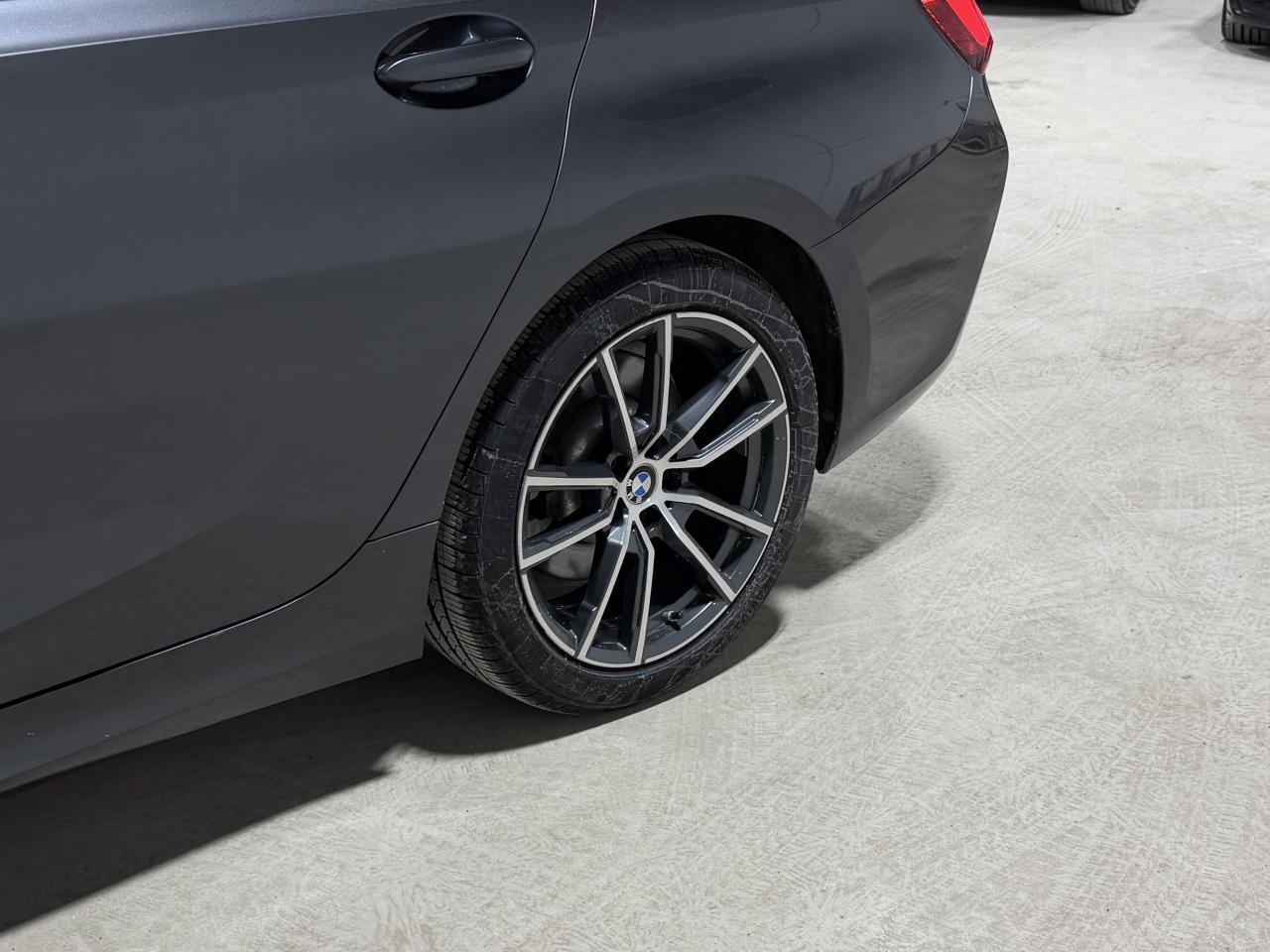 2020 BMW 3 Series 330i xDrive NAVI|SUNROOF|BACKUP Photo