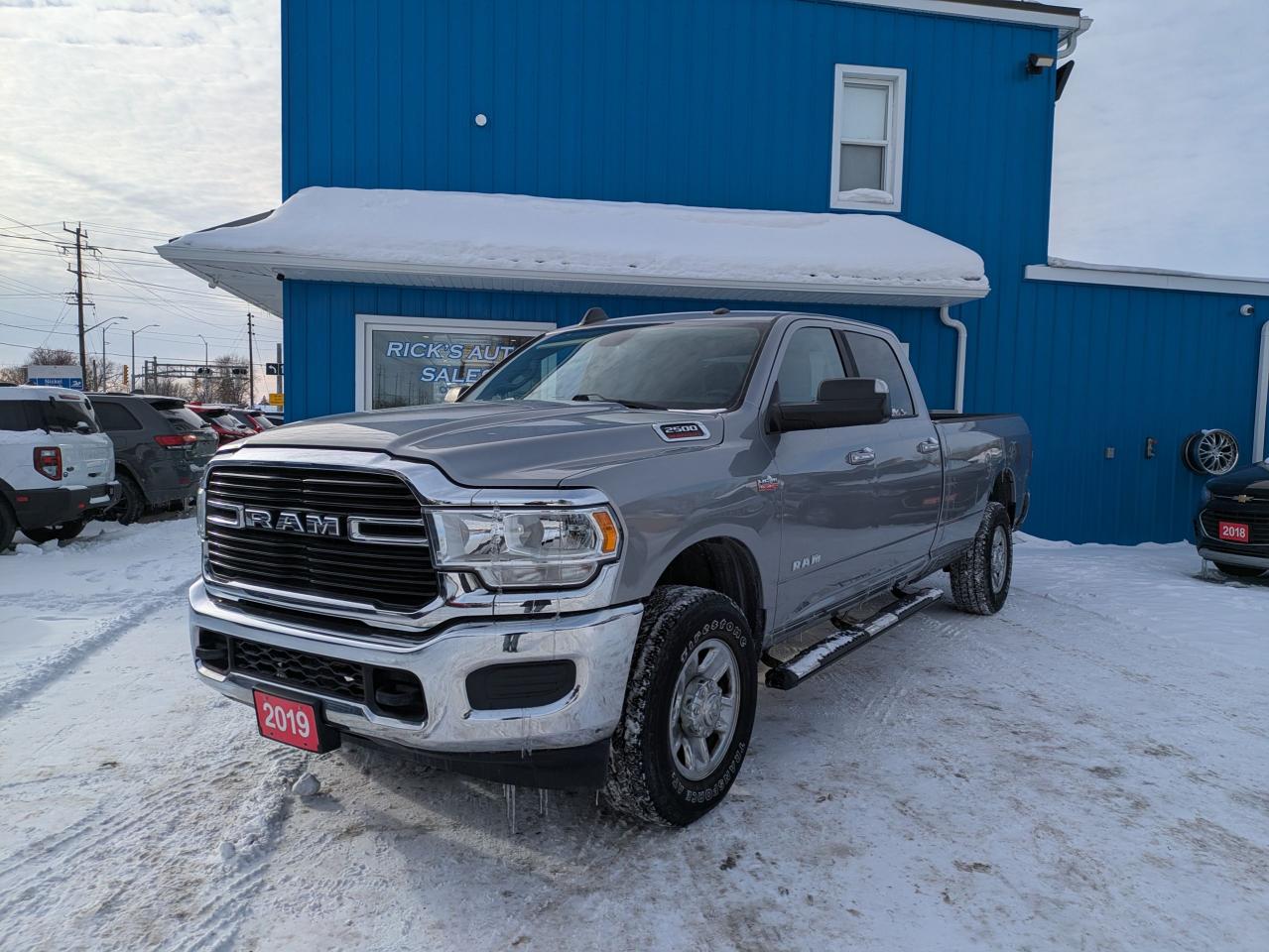 2019 RAM 2500 Big Horn 4x4 Crew Cab 8' Box Photo0